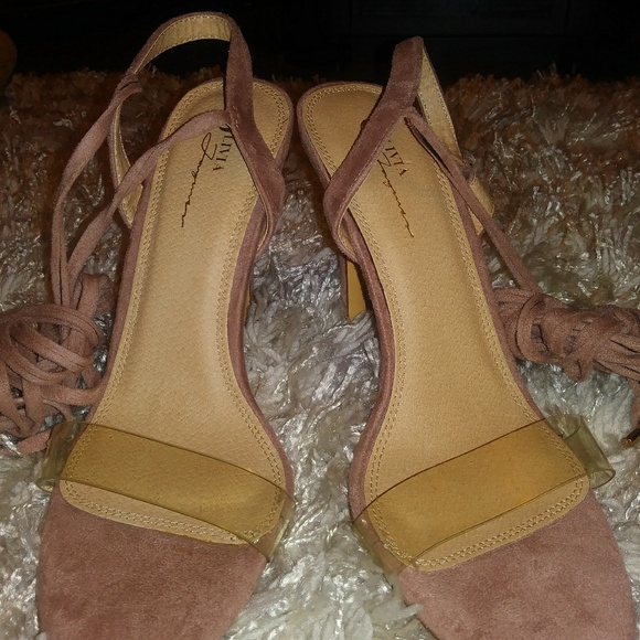 Shoes - Picture 5 of 5